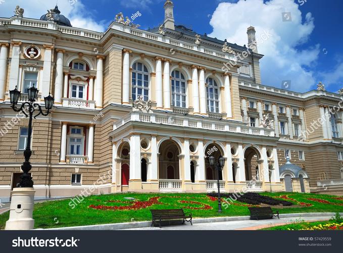 雅思口语中如何描述public building?-图3 雅思口语中如何描述public building?-图3