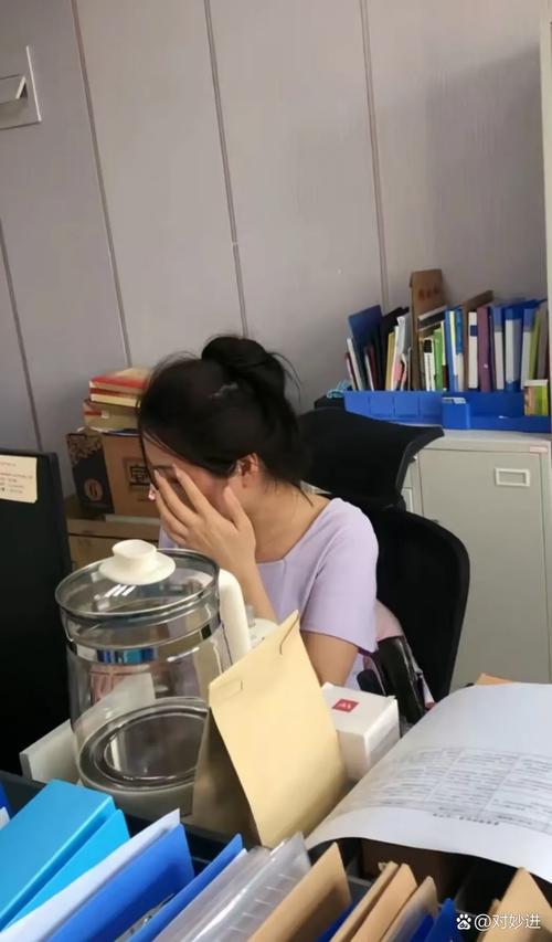 HR不能和公司内部人员谈恋爱吗-图2