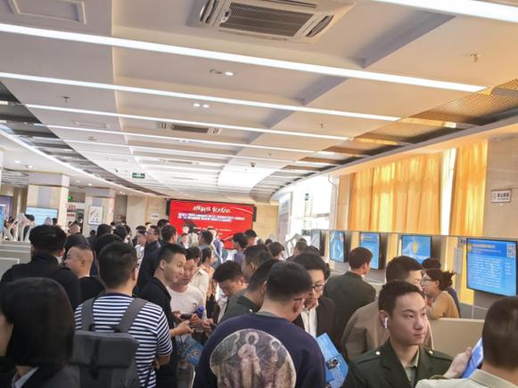 六安招聘会现场情况如何？岗位多吗？-图2