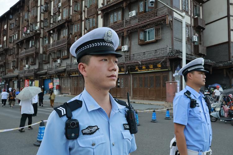 成都交警招聘何时开始？报名条件有哪些？-图2