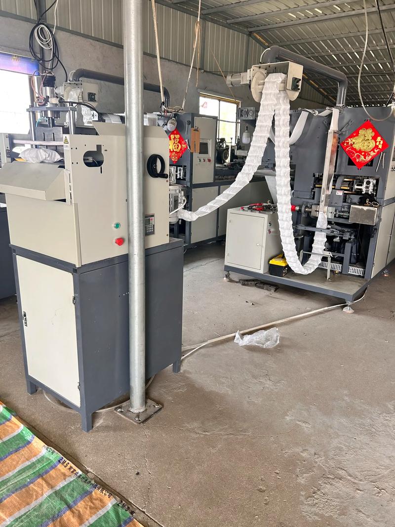 弹簧师傅招聘,薪资多少?要求怎样?-图1 弹簧师傅招聘,薪资多少?要求怎样?-图1