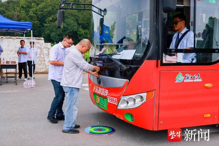 镇江市公交公司职员工作日常如何？-图2