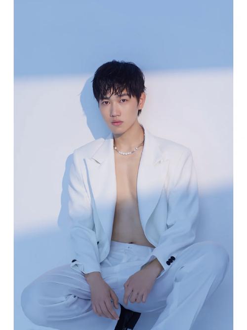 西安男模招聘-图1