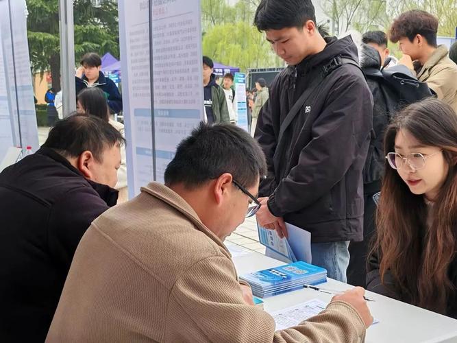 台州学院招聘什么岗位?-图3 台州学院招聘什么岗位?-图3