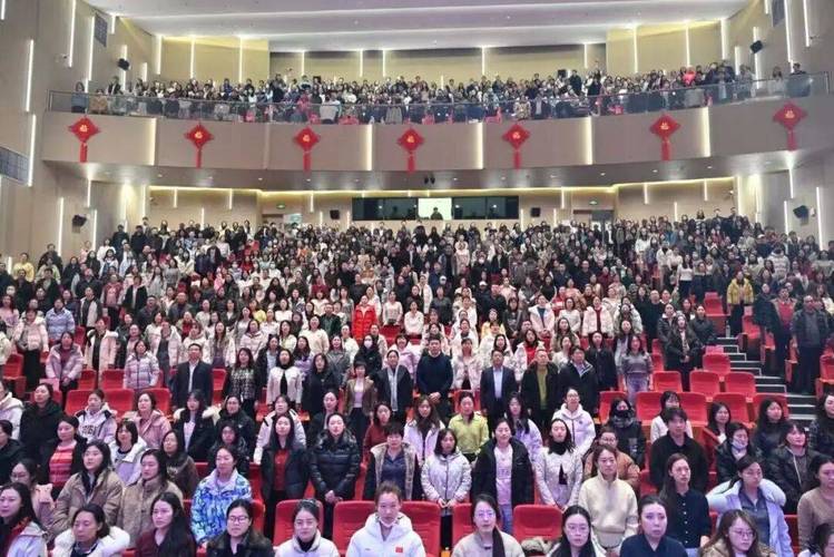 人大附中招聘哪些岗位？-图2