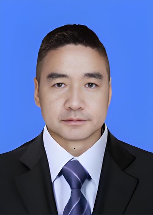 罗明是哪家公司的员工？-图1